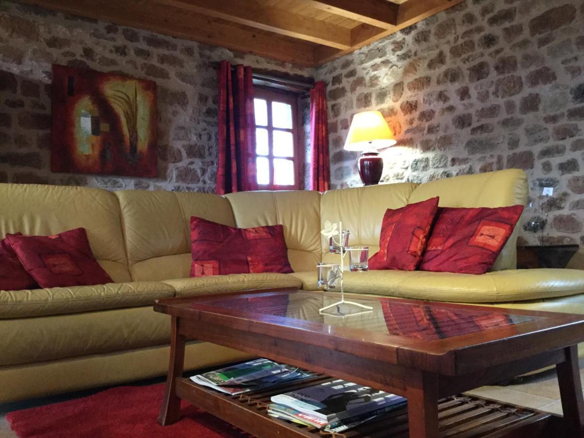 Domaine Du Mas Naut Bed & Breakfast Conques-en-Rouergue Exterior photo